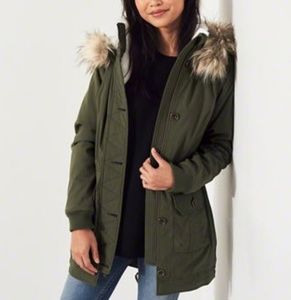 Hollister Sherpa Lined Olive Green Winter Coat